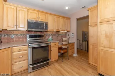 28 Elizabeth Dr, Wantage, NJ 07461 - Photo 7
