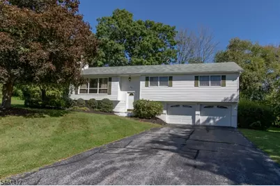 28 Elizabeth Dr, Wantage, NJ 07461 - Photo 1