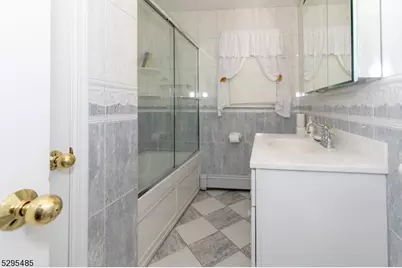 28 Elizabeth Dr, Wantage, NJ 07461 - Photo 13