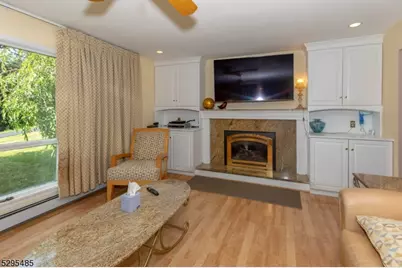 28 Elizabeth Dr, Wantage, NJ 07461 - Photo 3