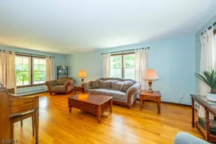 4 Tracey Ln, Sparta Township, NJ 07871 - Photo 11