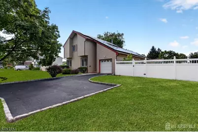 210 Oak Tree Ave, South Plainfield, NJ 07080 - Photo 3