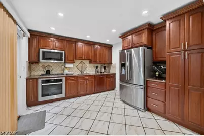 25 Normandy Dr, Wayne, NJ 07470 - Photo 11