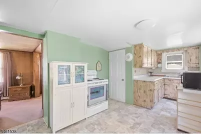 604 Tuttle St, Phillipsburg, NJ 08865 - Photo 13