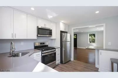 7 Hill St, Bernardsville, NJ 07924 - Photo 5