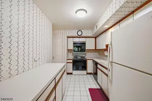 10 Matthew Rd, Wayne, NJ 07470 - Photo 15