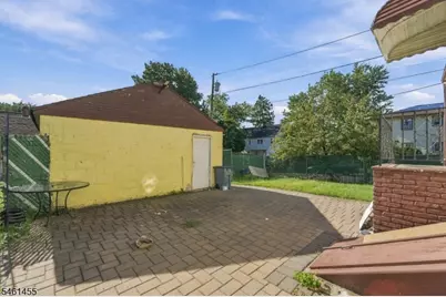 1521 Leslie St, Hillside, NJ 07205 - Photo 7