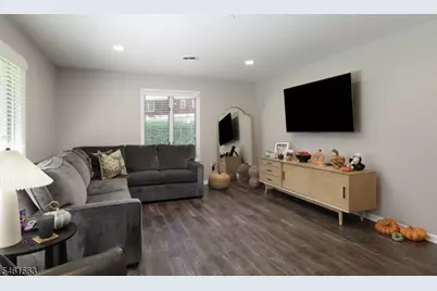 650 Riverside Dr, Cranford Township, NJ 07016 - Photo 29