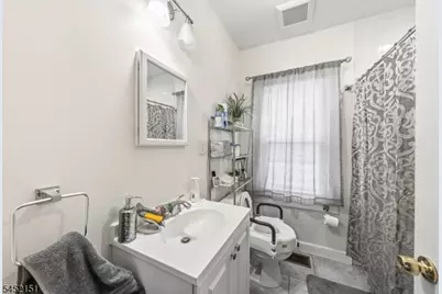 11 Evergreen Ave, Bloomfield, NJ 07003 - Photo 9