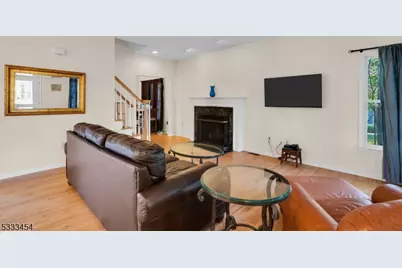 320 Ridge Blvd, Franklin Township, NJ 08540 - Photo 7