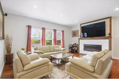 677 Canistear Rd, Vernon, NJ 07422 - Photo 7