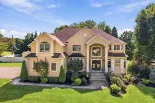 429 Oak Ridge Rd, Clark Township, NJ 07066 - Photo 1
