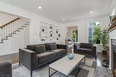 54 Oakridge Rd, Verona, NJ 07044 - Photo 3