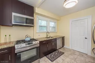 76 Elliot Pl, East Orange, NJ 07018 - Photo 9