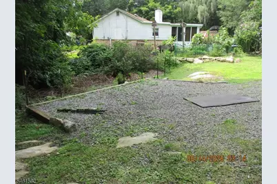 4 Mohawk Trl, Hopatcong, NJ 07821 - Photo 5