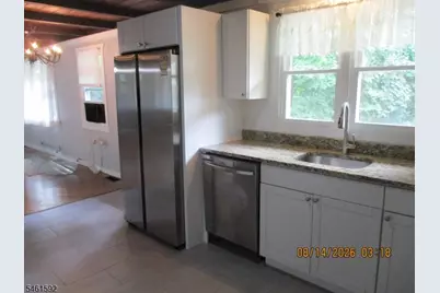 4 Mohawk Trl, Hopatcong, NJ 07821 - Photo 17