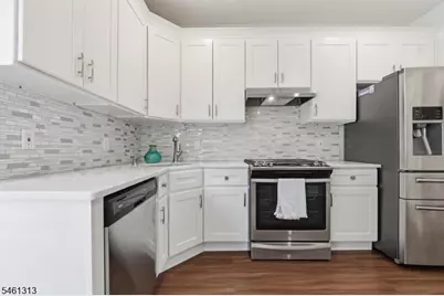 7 Derby, East Orange, NJ 07018 - Photo 7