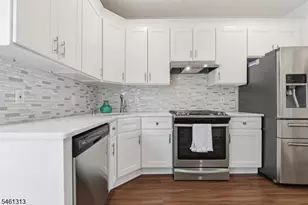 7 Derby, East Orange, NJ 07018 - Photo 7
