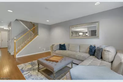 47 Mayflower Dr, Bernards Township, NJ 07920 - Photo 5