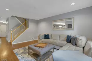 47 Mayflower Dr, Bernards Township, NJ 07920 - Photo 5