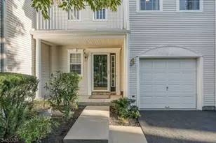 47 Mayflower Dr, Bernards Township, NJ 07920 - Photo 1