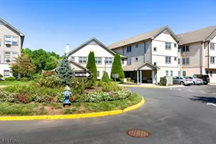 83 Park Edge Condo, Berkeley Heights Township, NJ 07922 - Photo 1
