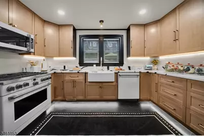 901 Belvidere Ave, Plainfield City, NJ 07060 - Photo 15