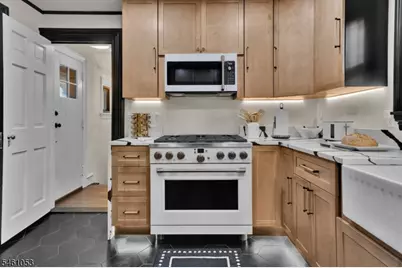 901 Belvidere Ave, Plainfield City, NJ 07060 - Photo 17