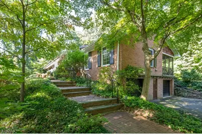 527 Ridge Rd, Watchung, NJ 07069 - Photo 3
