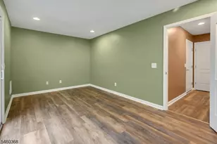 102 Montgomery St, Bloomfield, NJ 07003 - Photo 27