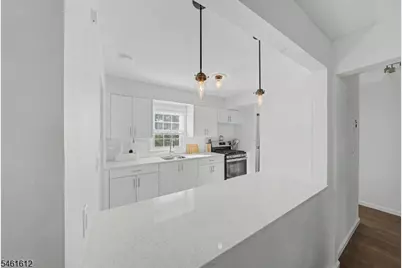39 Wedgewood Drive #111, Verona, NJ 07044 - Photo 11