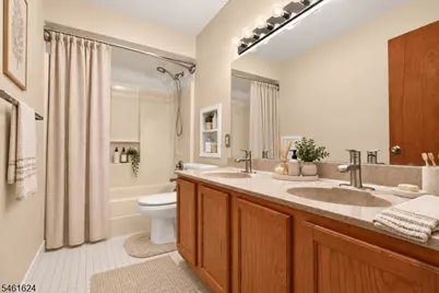 19 Plauderville Ave #208, Garfield, NJ 07026 - Photo 11