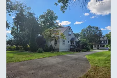 284 Manning Ave, North Plainfield, NJ 07060 - Photo 5