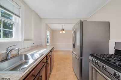 8 Decker Ave, Elizabeth, NJ 07208 - Photo 9