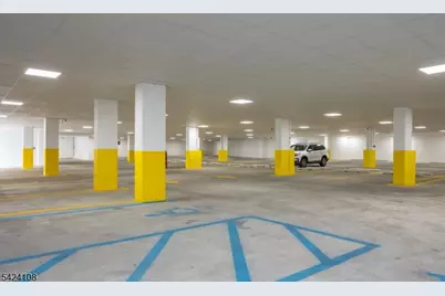 558 Market St #208, Newark, NJ 07105 - Photo 17