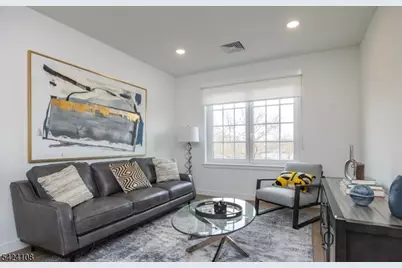 558 Market St #208, Newark, NJ 07105 - Photo 7
