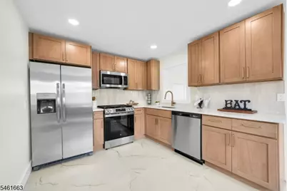 2397 Seymour Ave, Union Township, NJ 07083 - Photo 5