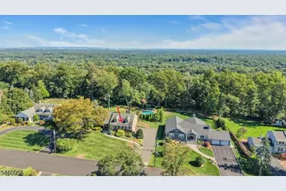 1407 Chapel Hill Rd, Mountainside, NJ 07092 - Photo 47