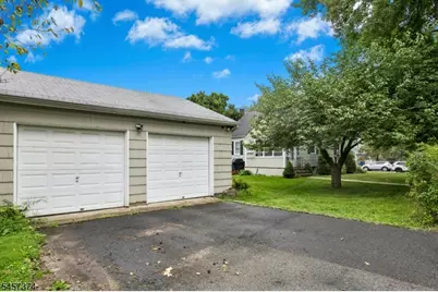 372 South Union Ave, Cranford Township, NJ 07016 - Photo 17