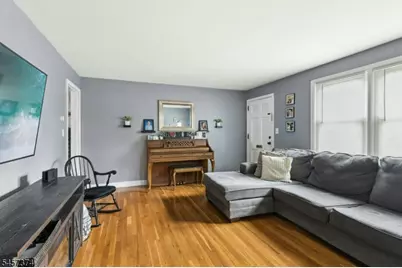 372 South Union Ave, Cranford Township, NJ 07016 - Photo 5