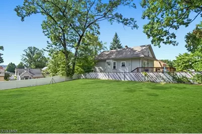 212 Hancox Ave, Nutley, NJ 07110 - Photo 21