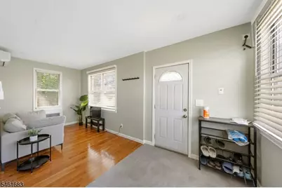 166 Victor St Unit 1, Franklin Township, NJ 08873 - Photo 3