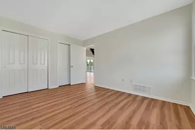 105 Quartz Ln, Paterson, NJ 07501 - Photo 17