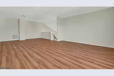 105 Quartz Ln, Paterson, NJ 07501 - Photo 19