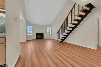 105 Quartz Ln, Paterson, NJ 07501 - Photo 9
