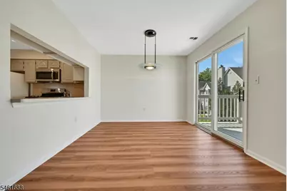 105 Quartz Ln, Paterson, NJ 07501 - Photo 5