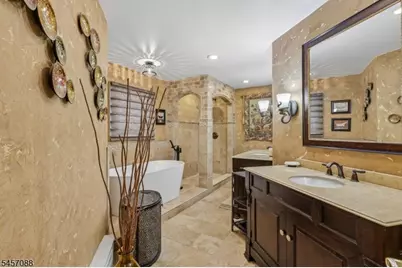 2 Lisa Ln, East Hanover Township, NJ 07936 - Photo 19