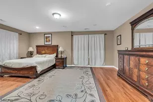 576 Richfield Ave, Kenilworth, NJ 07033 - Photo 23