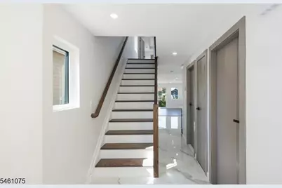 13 Columbus Ave, Edison Twp., NJ 08817 - Photo 5