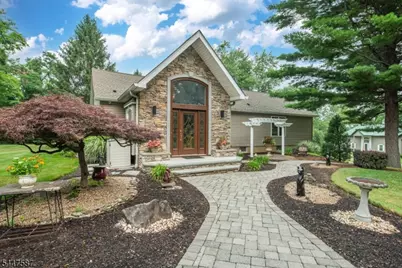 1 Evergreen Dr, Chester, NJ 07930 - Photo 5